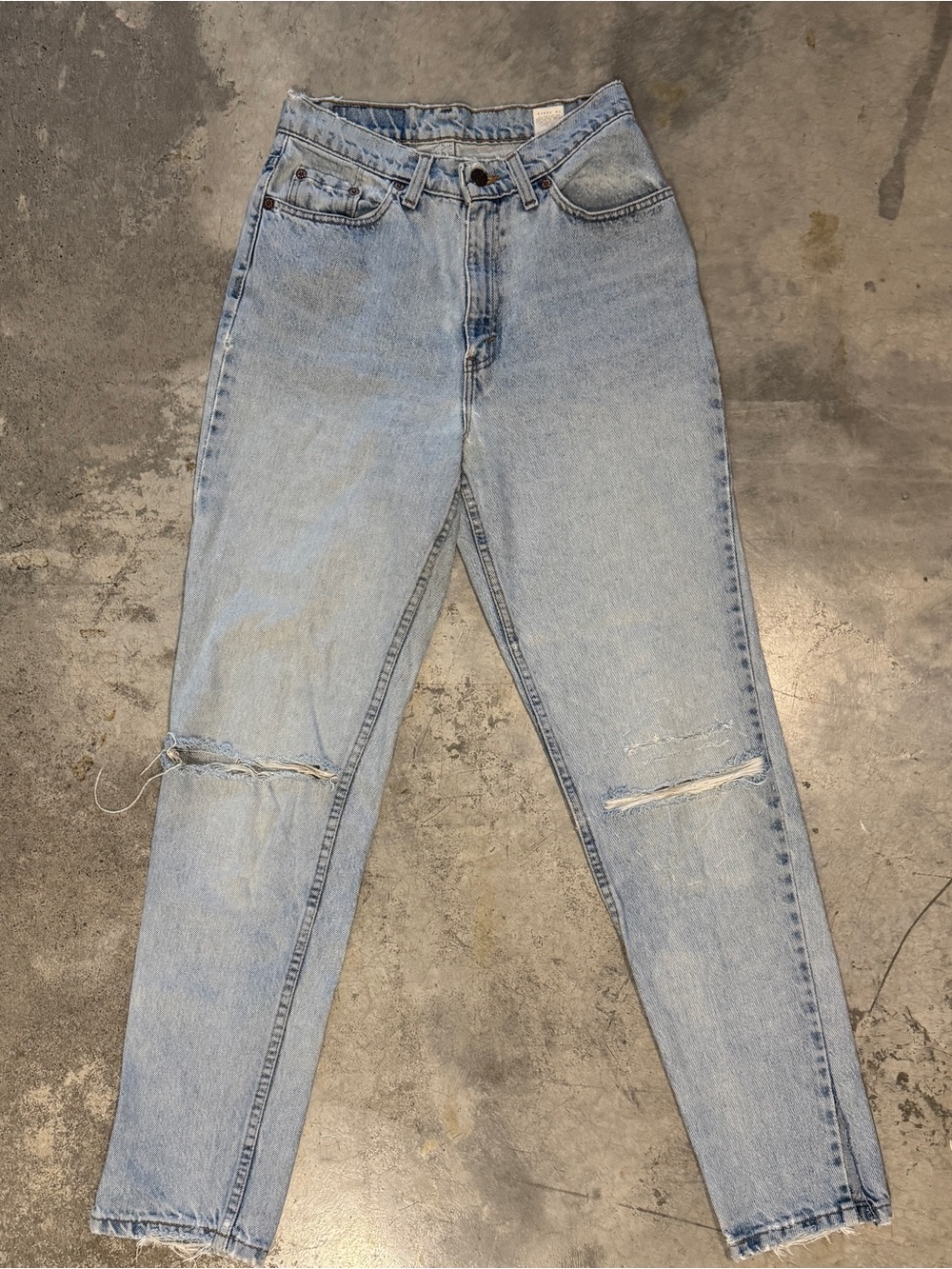 Vtg Levis Light Blue High-Rise Women's Ripped Jeans